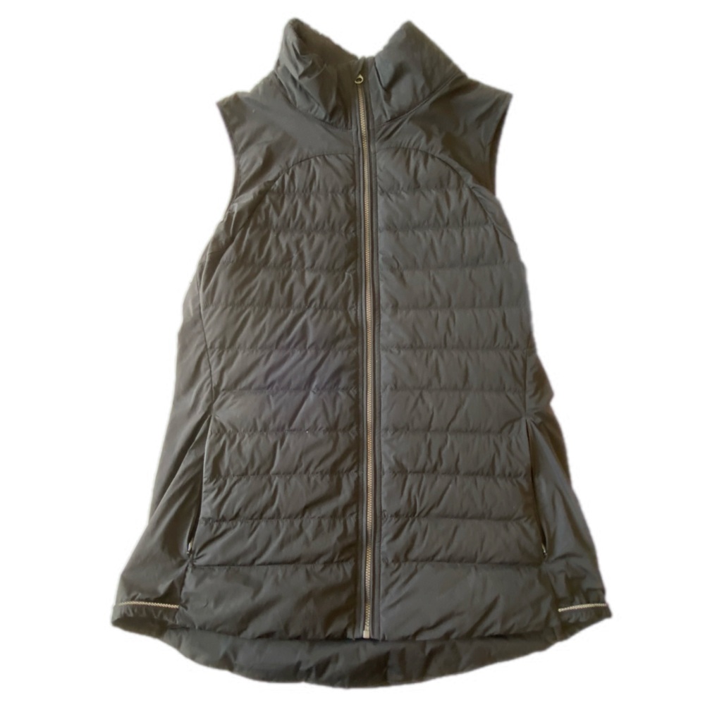 Lululemon Fluffed Up vest size 12 - Picture 2 of 8